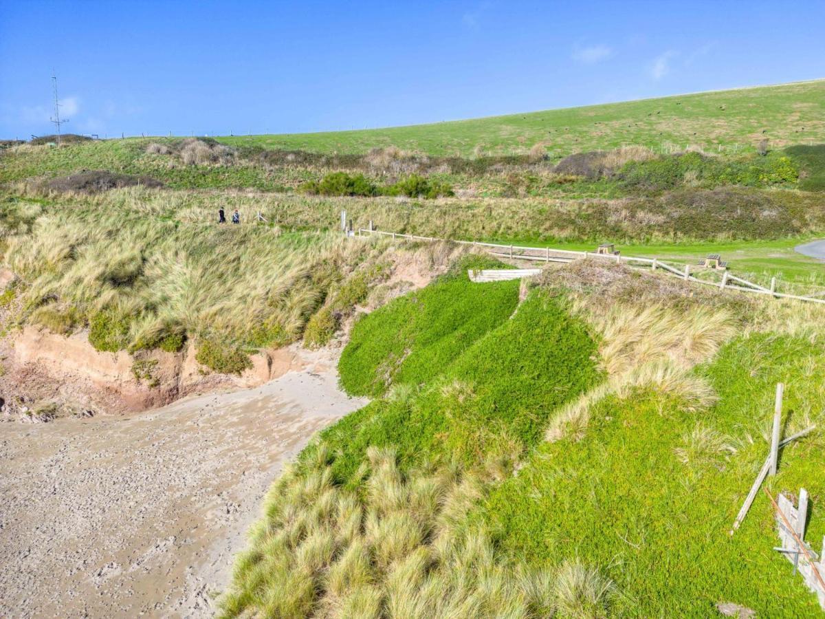 1 Beachdown Bigbury Exterior photo